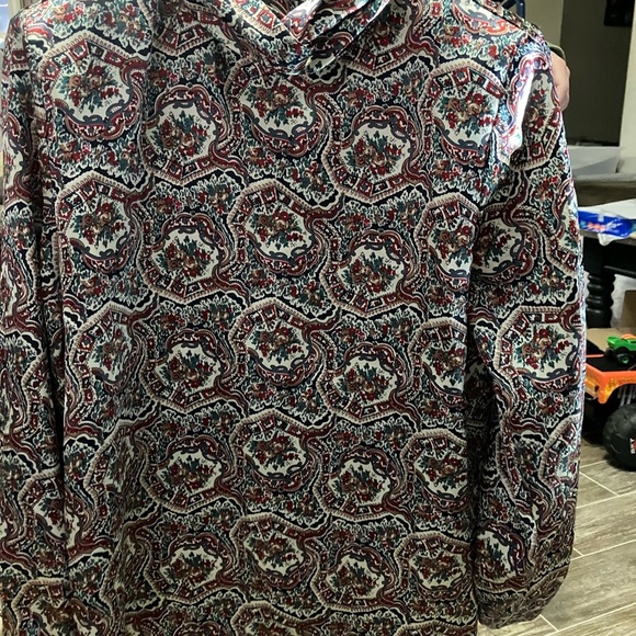 Patterned Long Sleeve Blouse - Picture 6 of 8